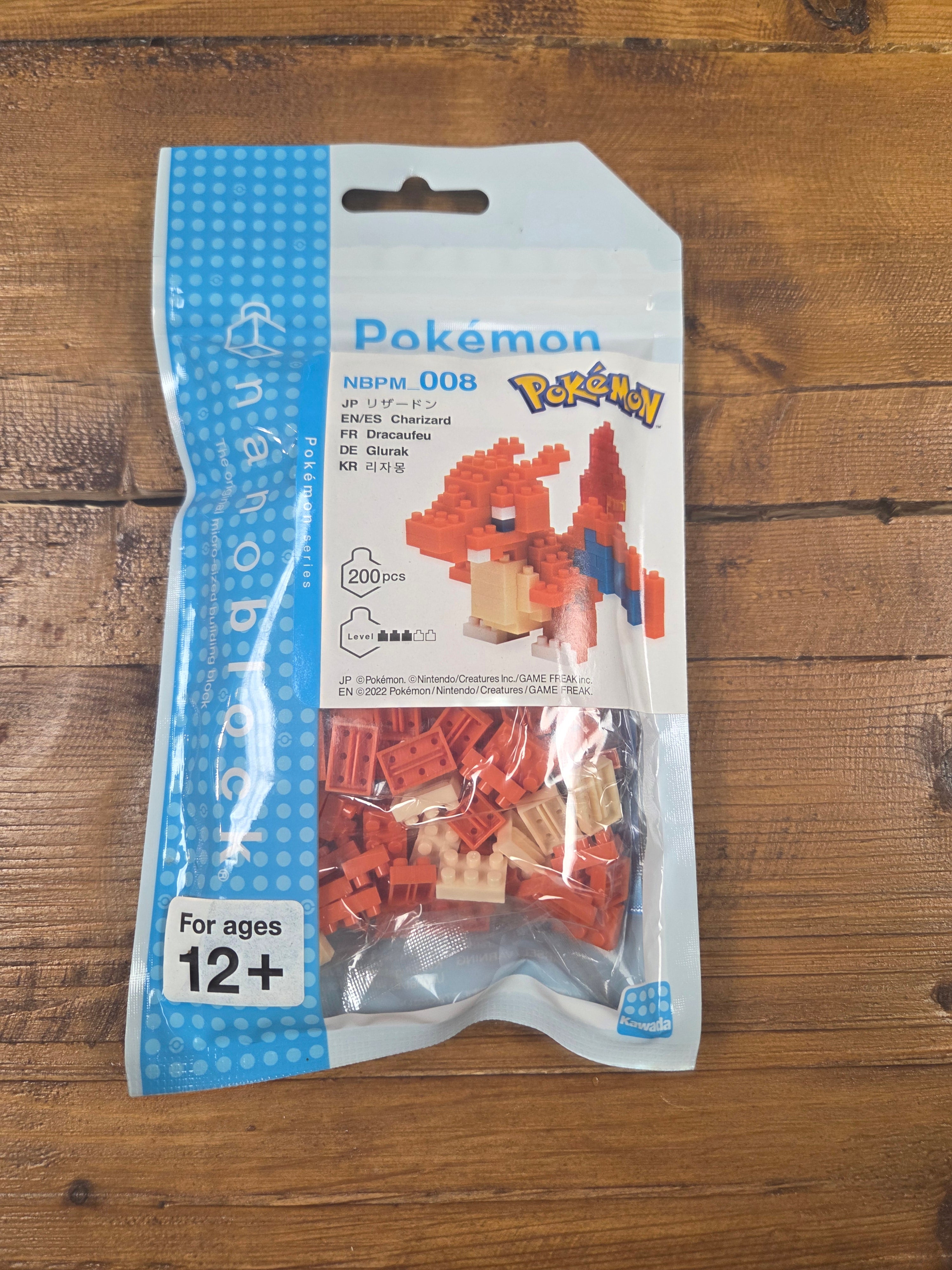 Nanoblock pokemon Charizard