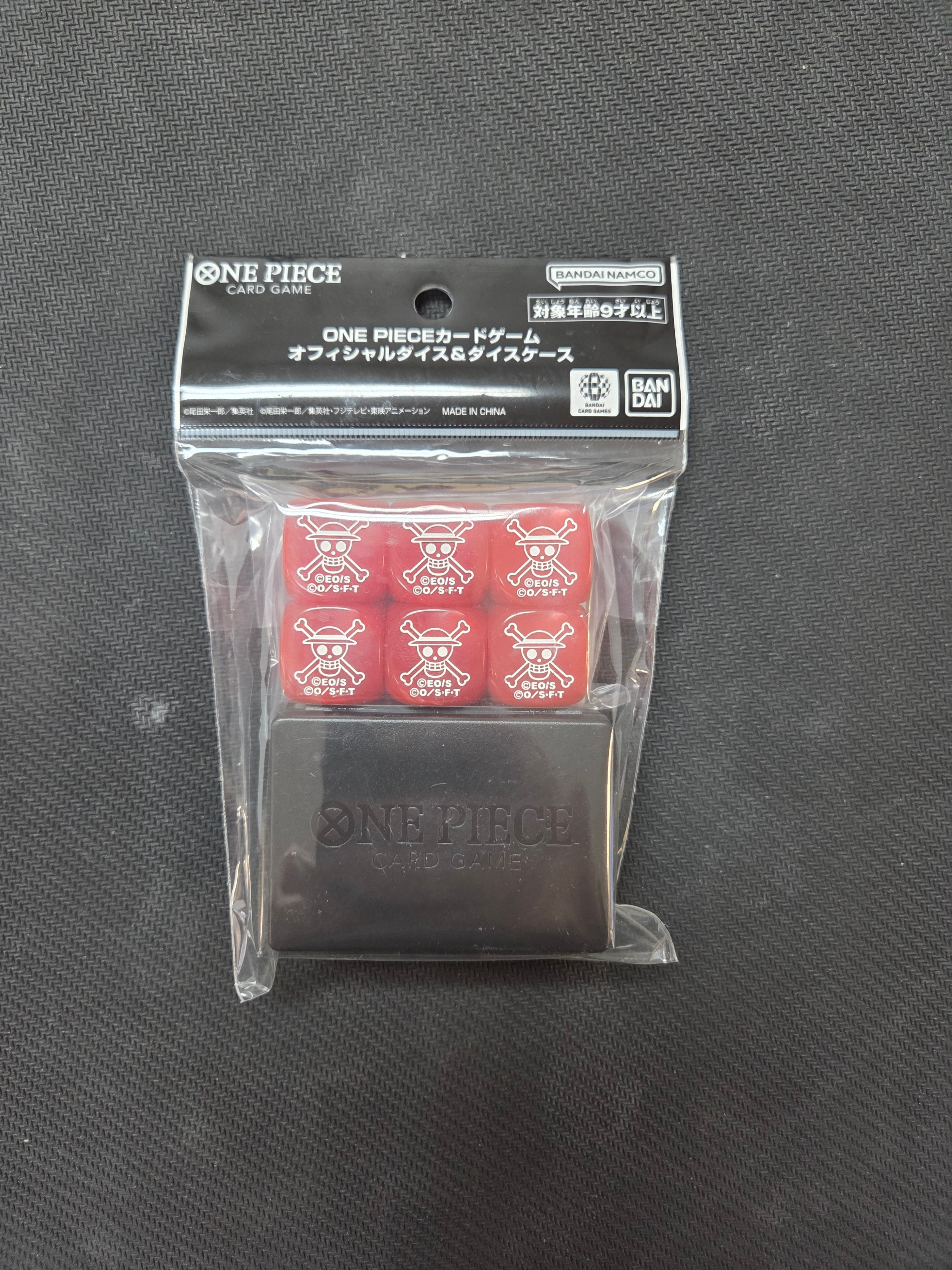 One piece dice