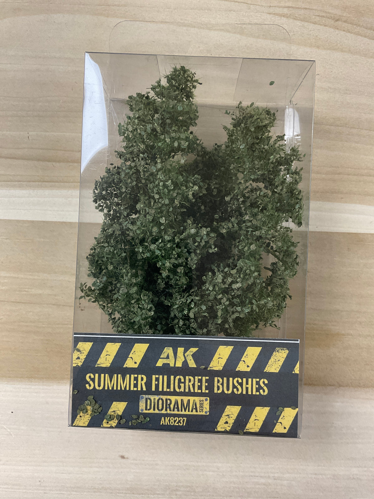 Ak   Summer filière bushes